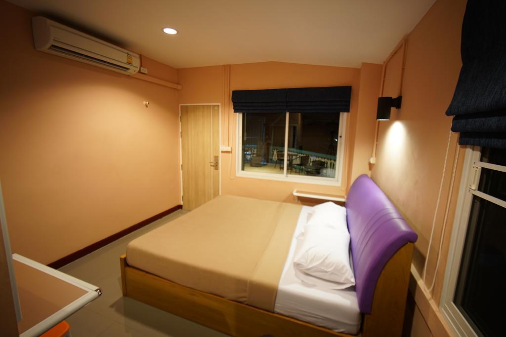 Nhà trọ Urban Bangkok
